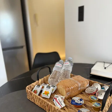 Urban Nest Апартаменты Corinth